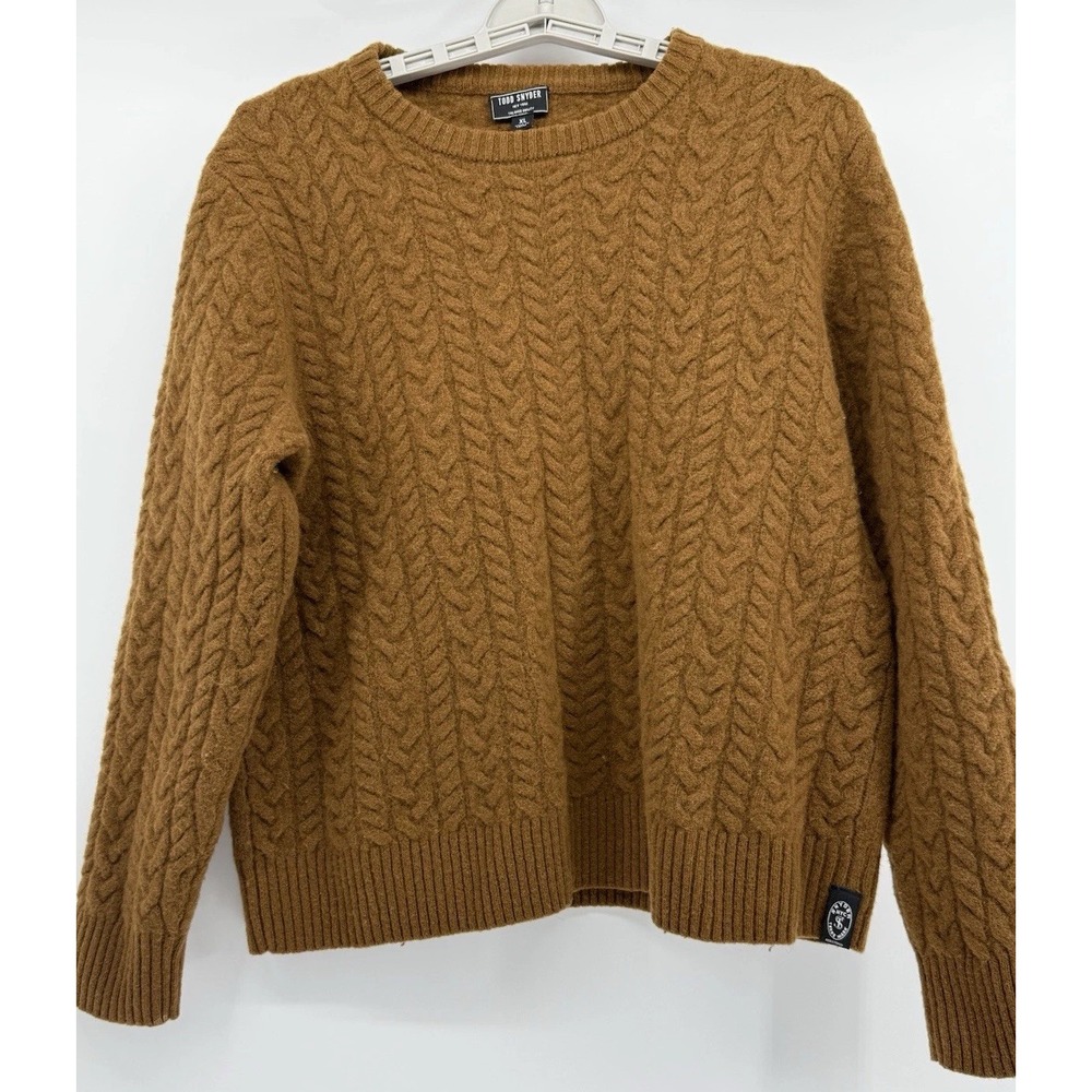 Todd Snyder Men's‎ Lambswool Cable Knit Crew in Glazed Pecan Fits Small
